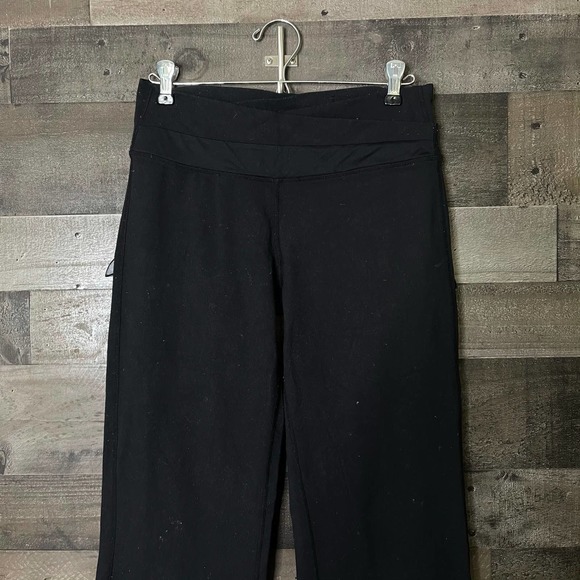 SOLD Lululemon Astro Pant 8 - Picture 2 of 6